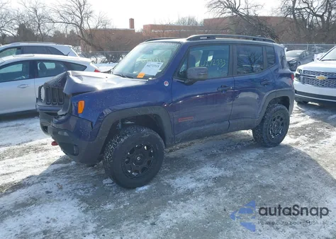 2018 Jeep Renegade Trailhawk 4X4 из США, поврежденный, VIN ZACCJBCB2JPH28255